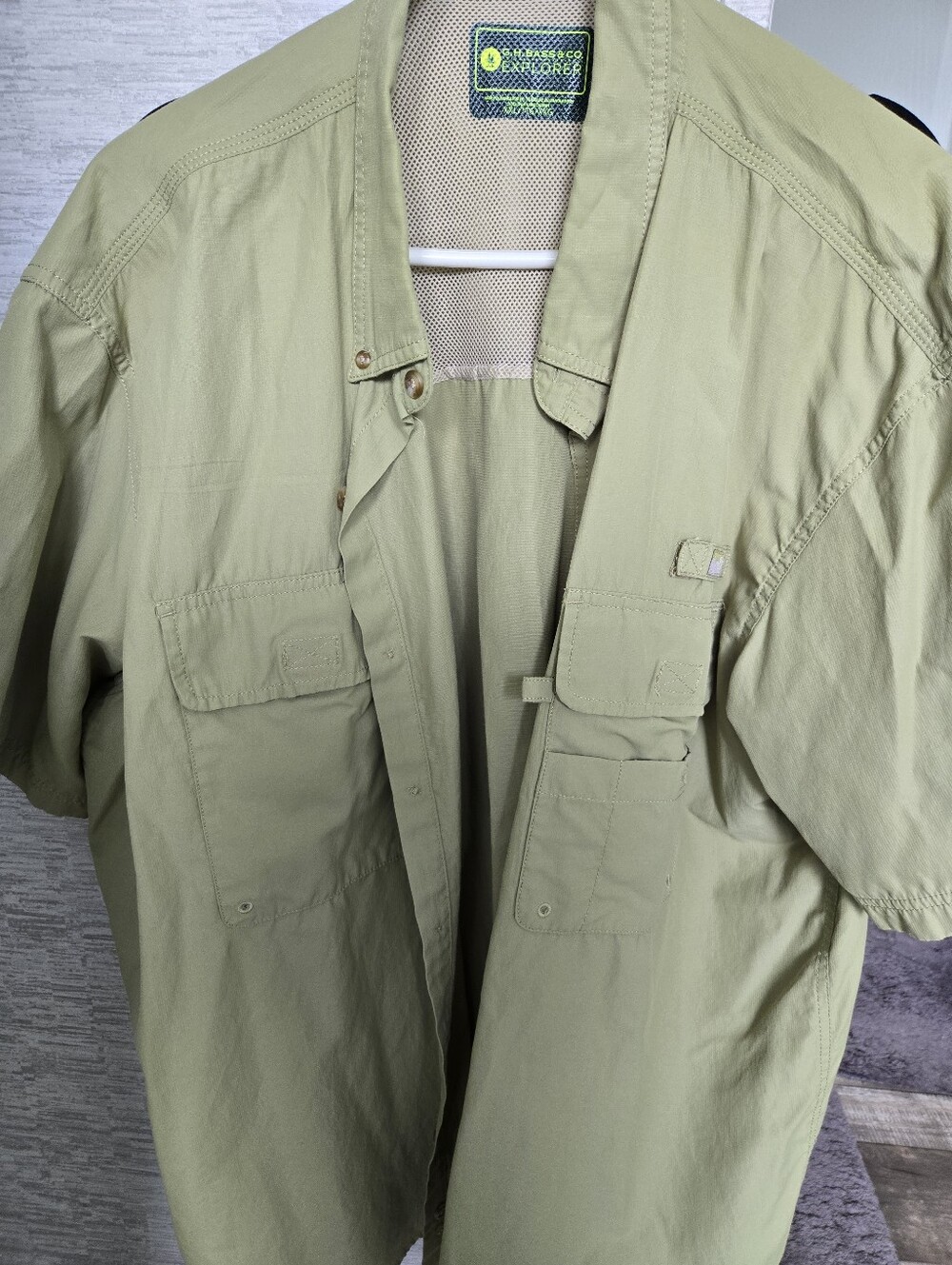 Mens Bass Lightweight Short-Sleeve Shirt in Sage Green